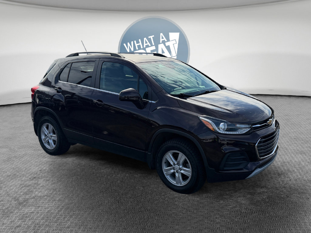 Used 2020 Chevrolet Trax LT w/ LT Convenience Package AWD/4WD image 1