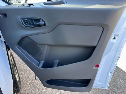 Used 2025 Ford Transit 250 Medium Roof image 25