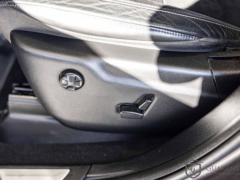 Used 2020 Dodge Durango SRT image 23