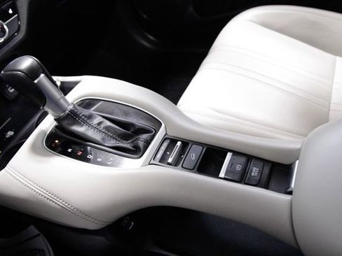 Certified 2024 Honda HR-V EX-L image 29