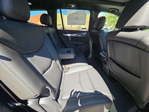 New 2025 Cadillac XT6 Luxury image 84