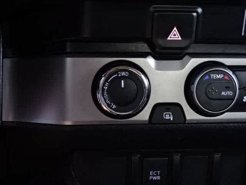 Used 2023 Toyota Tacoma SR AWD/4WD image 30