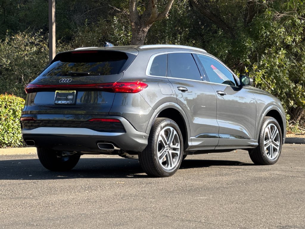 New 2025 Audi Q5 Premium w/ Convenience Package AWD/4WD image 5