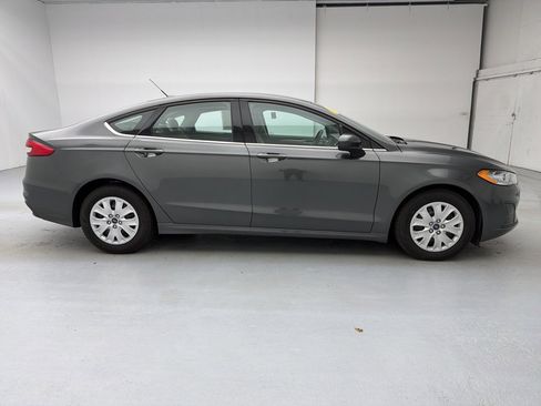 Used 2019 Ford Fusion S image 12
