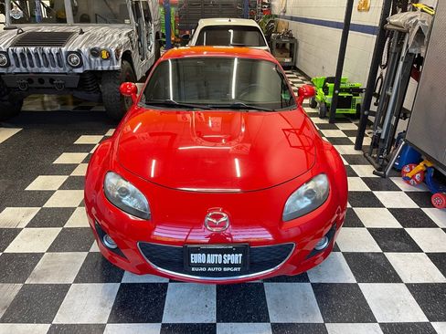 Used 2011 MAZDA MX-5 Miata Grand Touring w/ Premium Pkg image 1