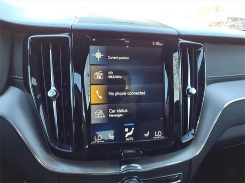 Used 2020 Volvo XC60 T5 R-Design w/ Protection Package Premier image 24