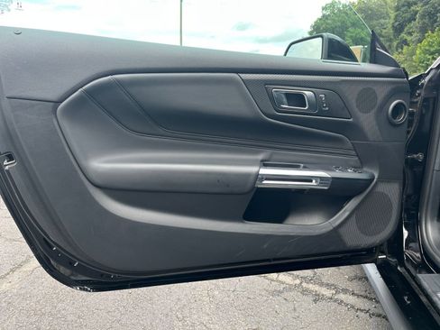 Used 2024 Ford Mustang Premium image 20