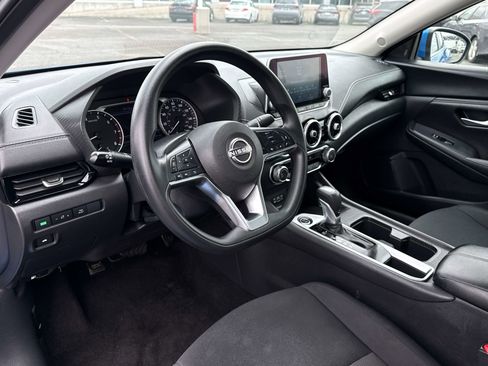 Used 2024 Nissan Sentra SV FWD image 10