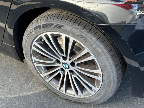 Used 2020 BMW 530i w/ Convenience Package RWD image 18