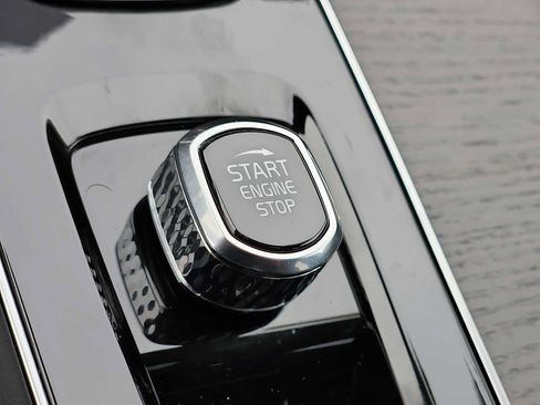 Used 2026 Volvo XC90 T8 Ultra w/ Protection Package Premier image 23