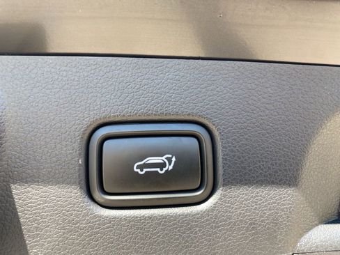 Used 2024 Hyundai Palisade Calligraphy image 14