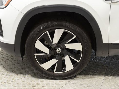 Used 2024 Volkswagen Atlas Cross Sport SE AWD/4WD image 37