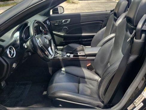 Used 2015 Mercedes-Benz SLK 250 w/ Premium Package image 15