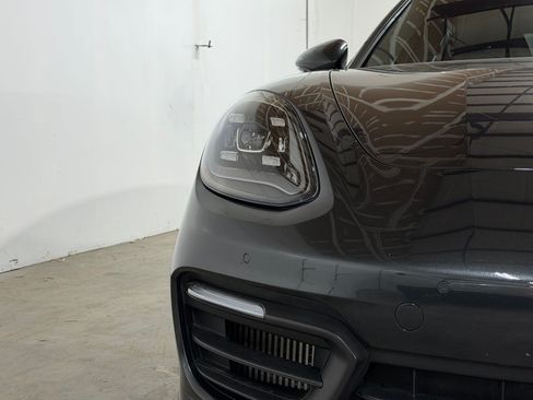 Used 2021 Porsche Panamera image 9