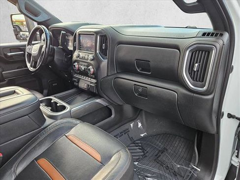 Used 2020 GMC Sierra 2500 AT4 w/ AT4 Premium Package image 22