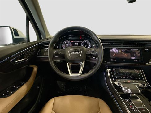 Certified 2025 Audi Q7 3.0T Premium Plus w/ Premium Plus Package AWD/4WD image 11