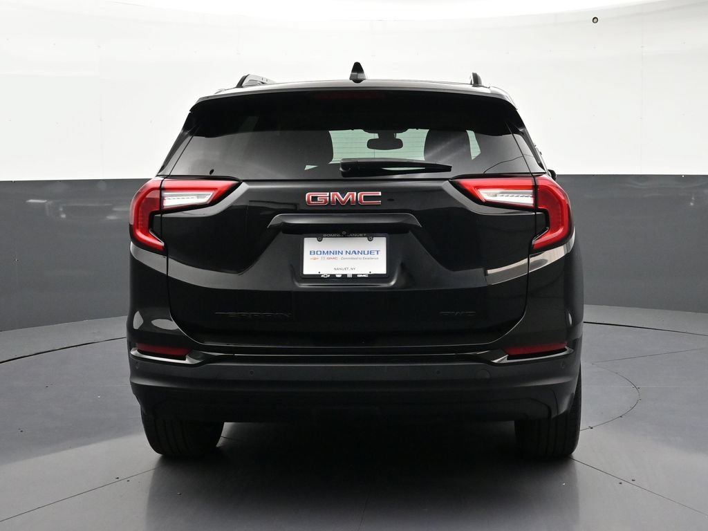 Certified 2023 GMC Terrain SLE w/ Driver Convenience Package AWD/4WD image 4