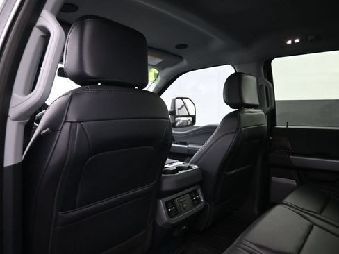 Used 2026 Ford F250 Lariat w/ Tremor Off-Road Package AWD/4WD image 18