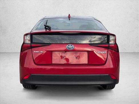 Used 2022 Toyota Prius LE FWD image 6