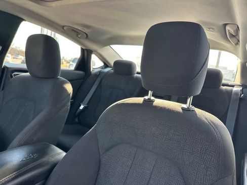 Used 2016 Chrysler 200 Limited w/ Anniversary Edition image 17