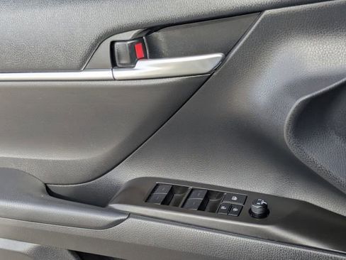 Used 2023 Toyota Camry SE image 22