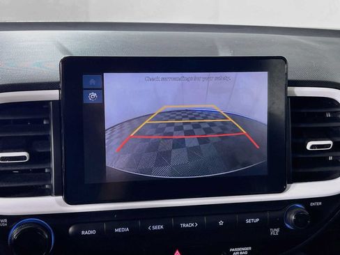 Certified 2026 Hyundai Venue SEL FWD image 13