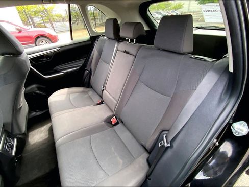 Used 2024 Toyota RAV4 LE image 18