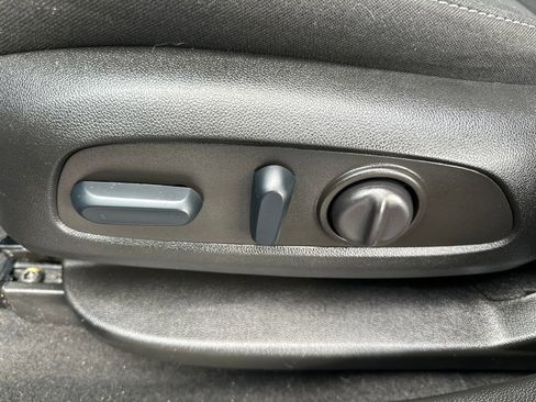 Used 2023 Chevrolet Blazer LT w/ Driver Confidence Package image 30