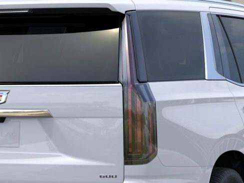 New 2026 Cadillac Escalade Luxury AWD/4WD image 11