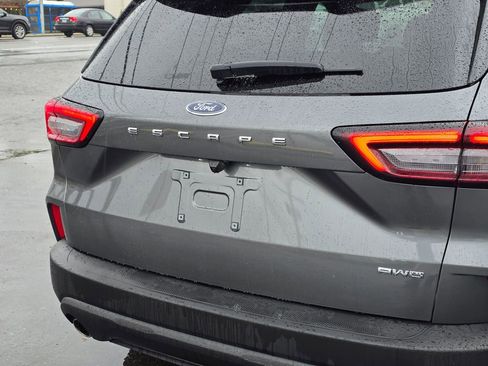 Used 2025 Ford Escape ST-Line image 13