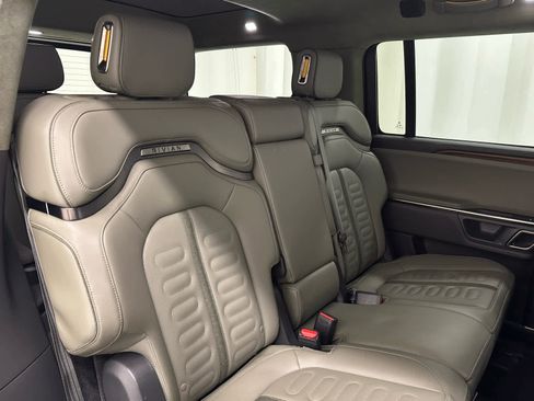 Used 2024 Rivian R1S Adventure image 23