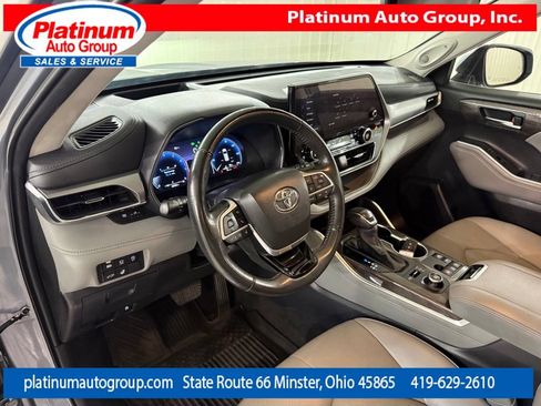 Used 2023 Toyota Highlander Platinum AWD/4WD image 13