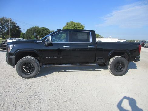 New 2026 GMC Sierra 2500 Denali Ultimate AWD/4WD image 10