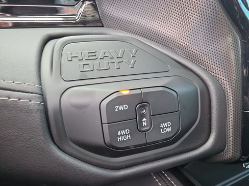 New 2026 RAM 3500 Limited AWD/4WD image 33