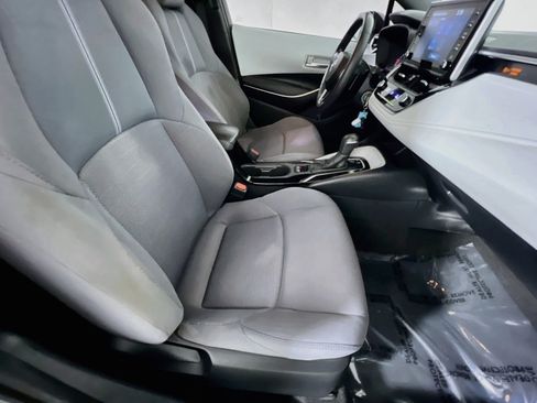 Used 2020 Toyota Corolla SE FWD image 30