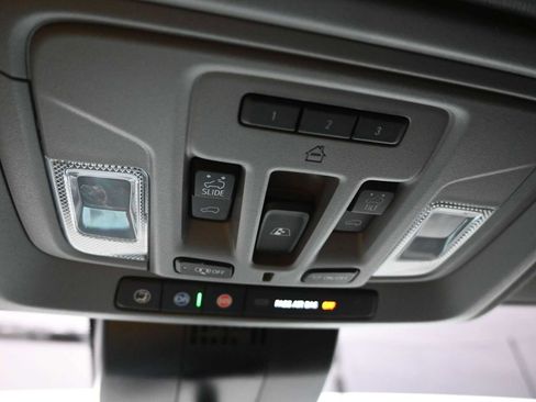 Used 2024 GMC Sierra 2500 Denali w/ Denali Reserve Package image 26