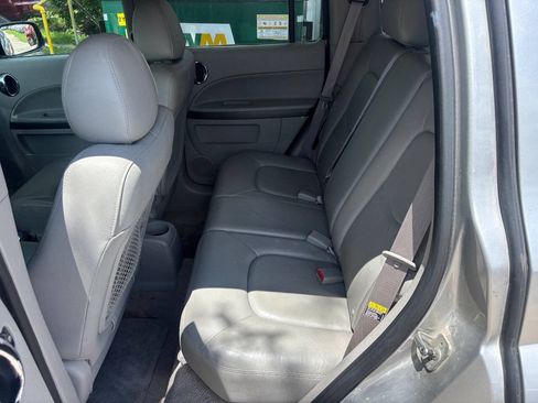 Used 2006 Chevrolet HHR LT w/ Preferred Equipment Group FWD image 17