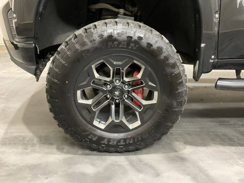 Used 2020 Chevrolet Silverado 1500 RST image 6