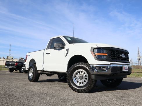 New 2025 Ford F150 XL w/ Equipment Group 103A High image 31