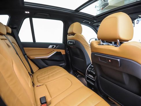 Used 2019 BMW X5 xDrive40i w/ Convenience Package image 26