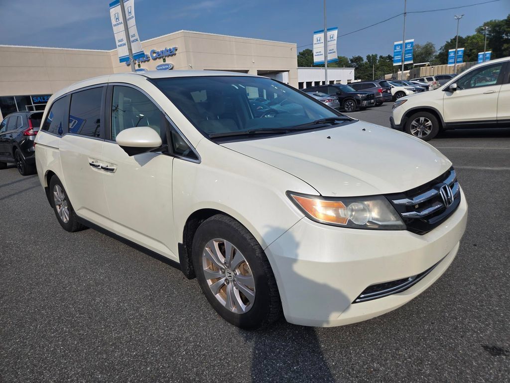 Used 2016 Honda Odyssey SE image 3