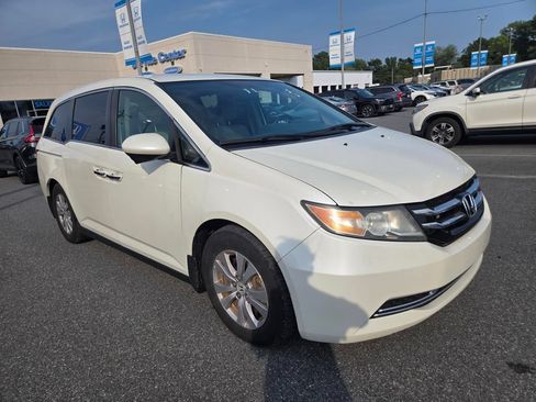 Used 2016 Honda Odyssey SE image 3