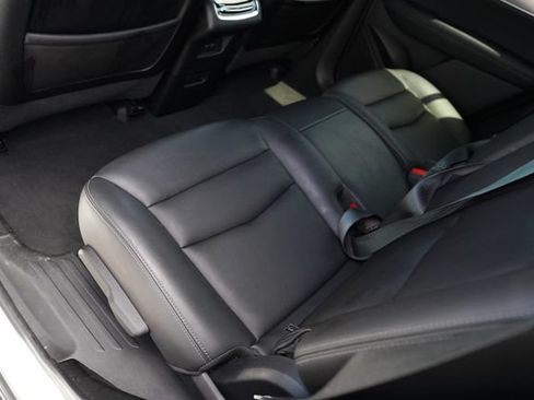 Used 2023 Cadillac XT6 Luxury FWD image 14