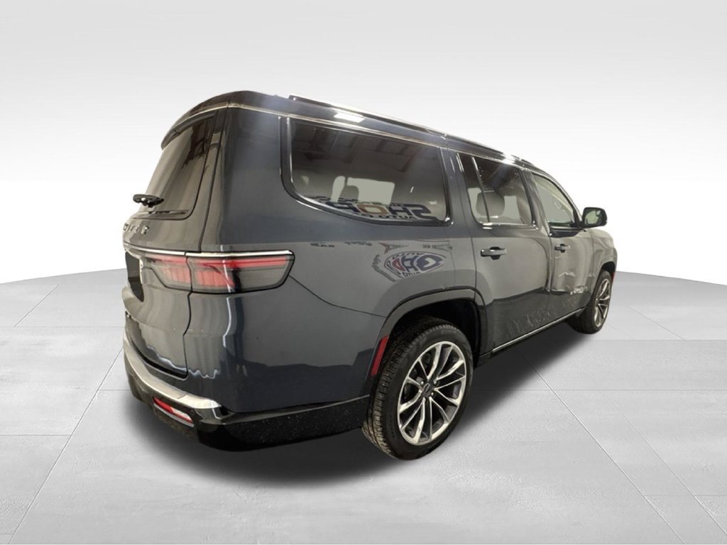 Used 2025 Jeep Wagoneer Series III w/ Premium Group I AWD/4WD image 6