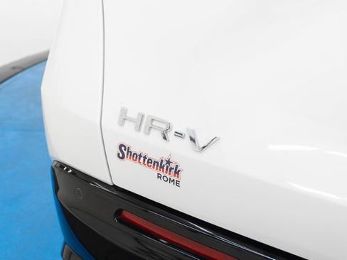 Used 2026 Honda HR-V EX-L image 7