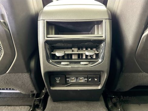 Used 2022 Jeep Grand Cherokee Limited 4xe AWD/4WD image 32