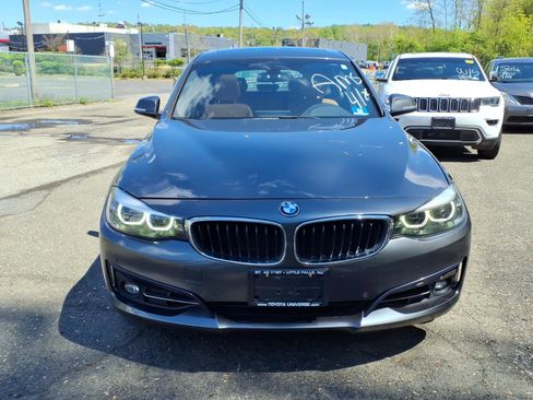 Used 2018 BMW 330i Gran Turismo xDrive AWD/4WD image 2