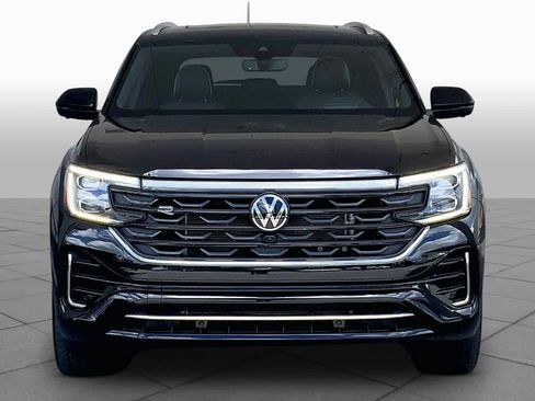 Used 2024 Volkswagen Atlas Cross Sport SEL Premium R-Line AWD/4WD image 4