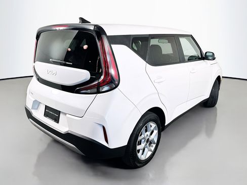 Certified 2024 Kia Soul LX w/ Option Group 015 FWD image 7