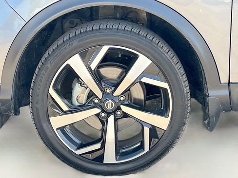 Used 2022 Nissan Rogue Sport SL AWD/4WD image 31